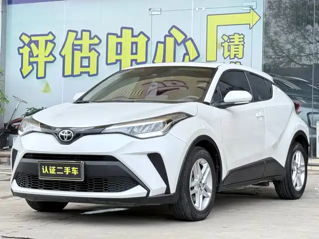 TOYOTA C-HR 2023