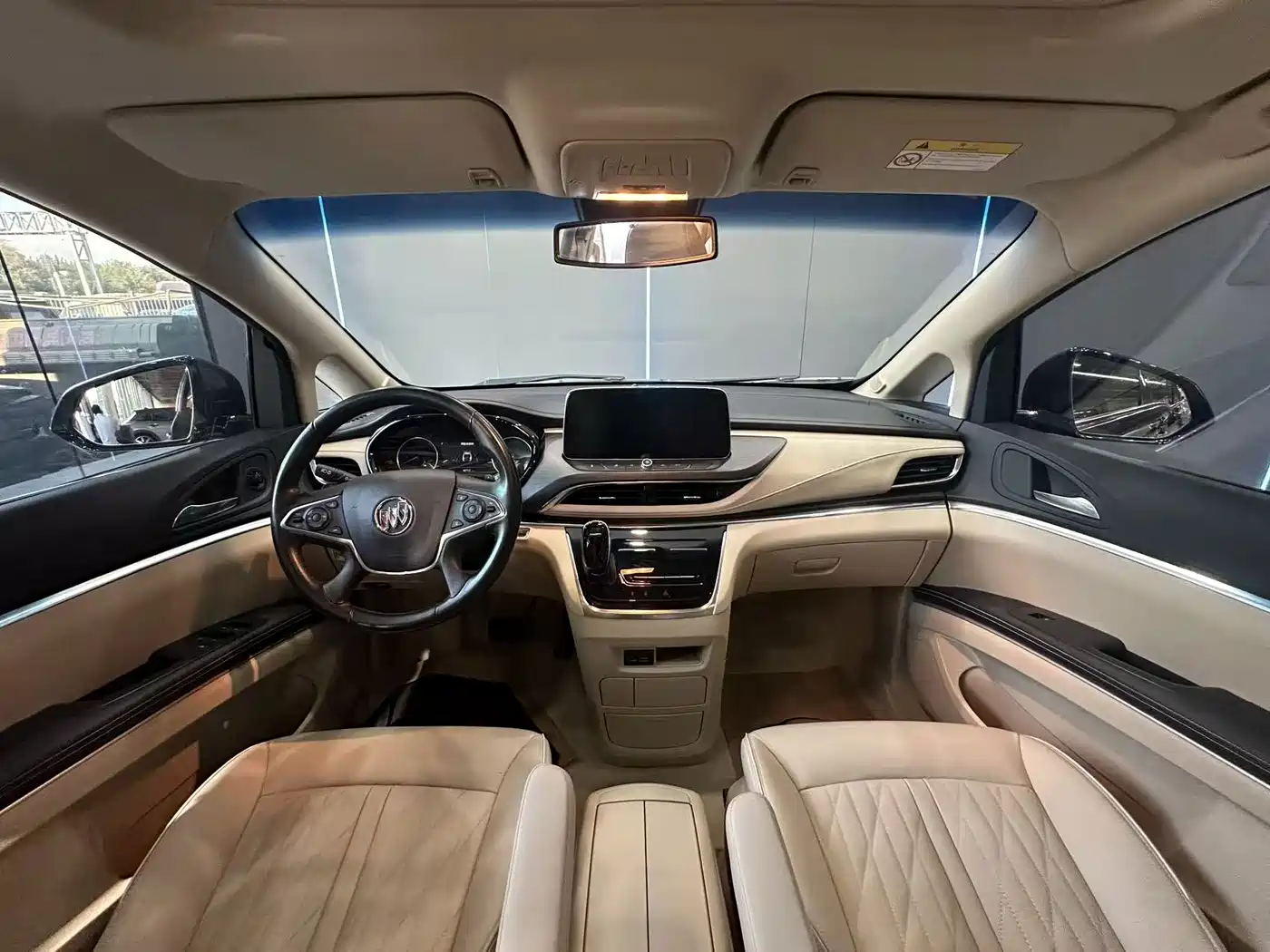 Фото 9 - Buick GL8