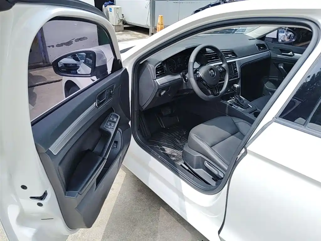Volkswagen Lamando 2019 230TSI DSG Trend Edition China V фото 16