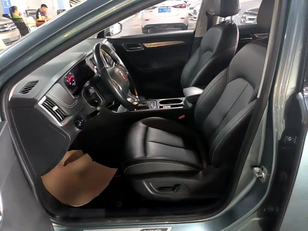 Roewe i6 2018 2018 20T Automatic Flagship Edition