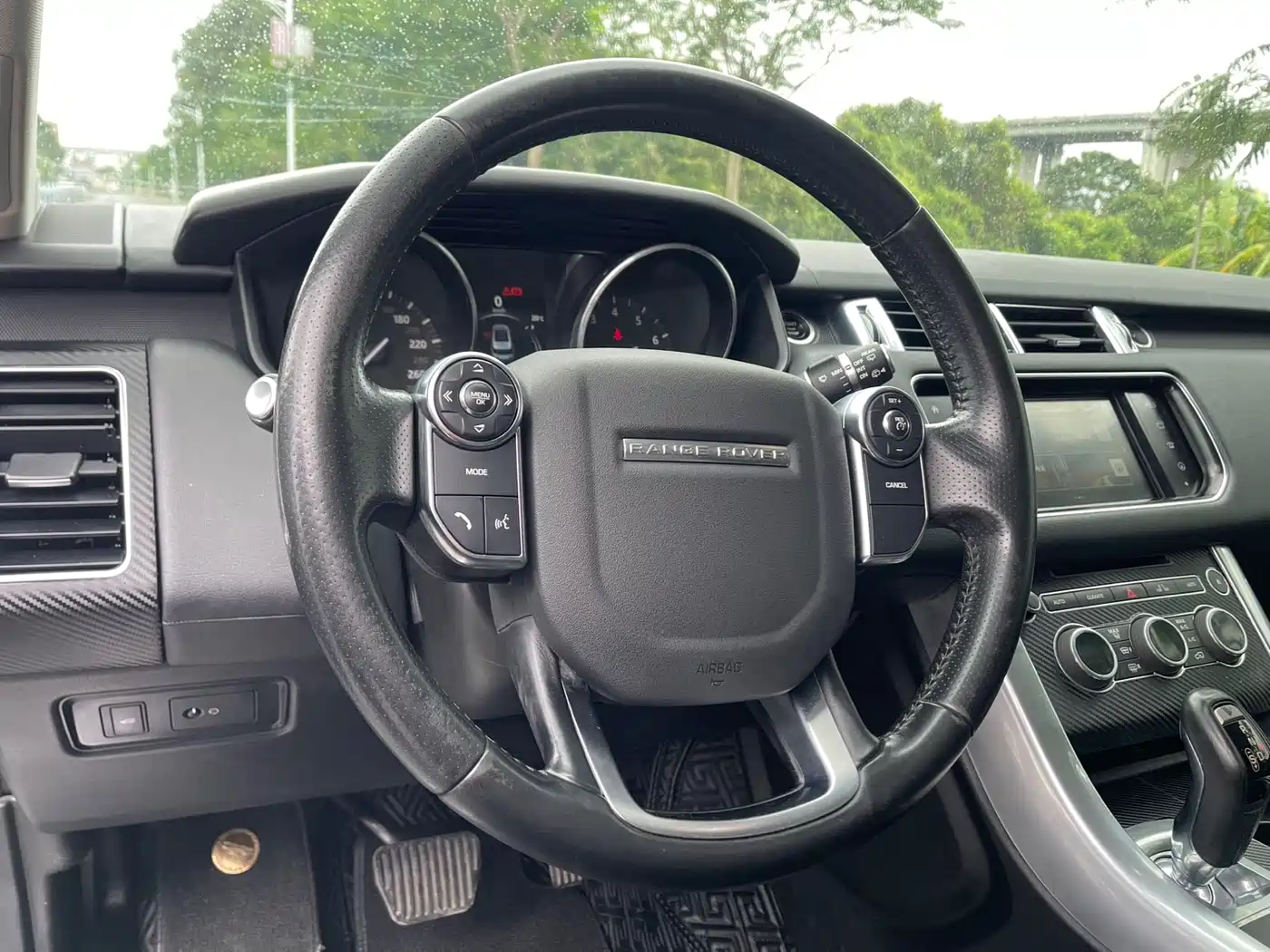 Land Rover Range Rover Sport 2015 3.0 SC V6 HSE фото 9