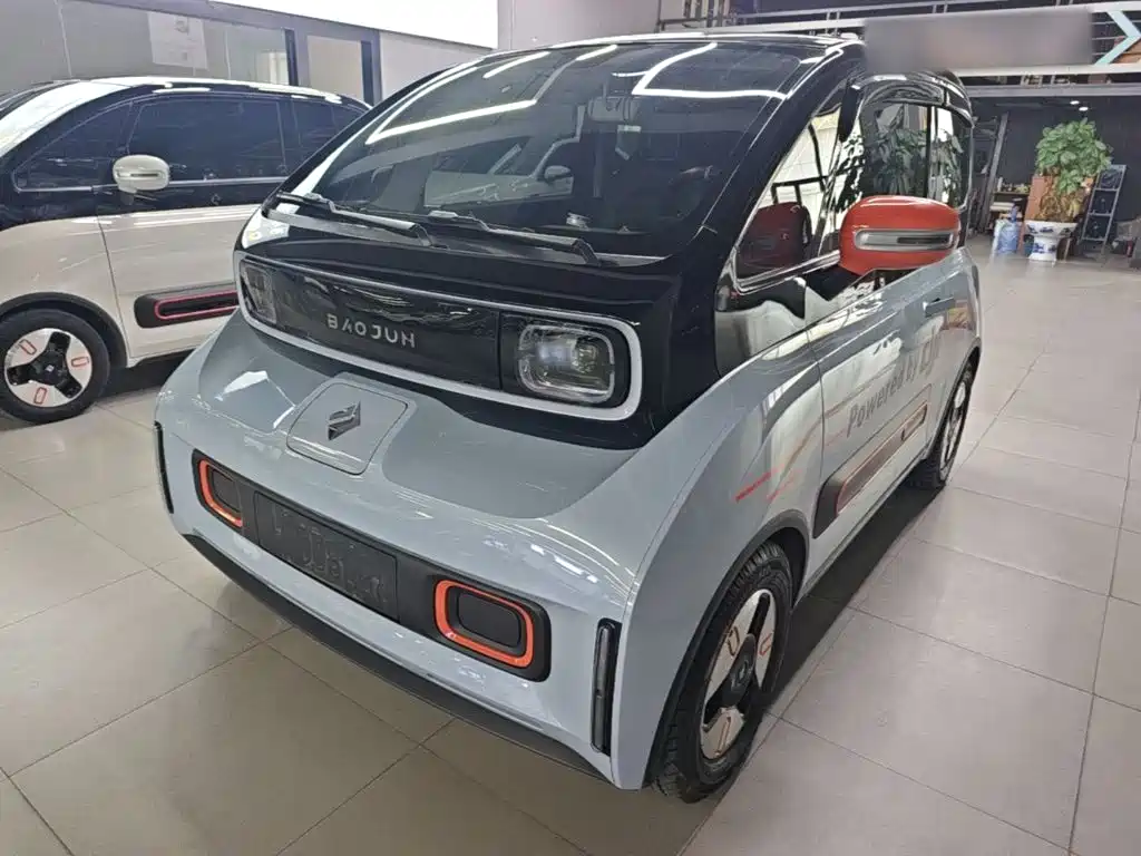 Фото 2 - Baojun KiWi EV