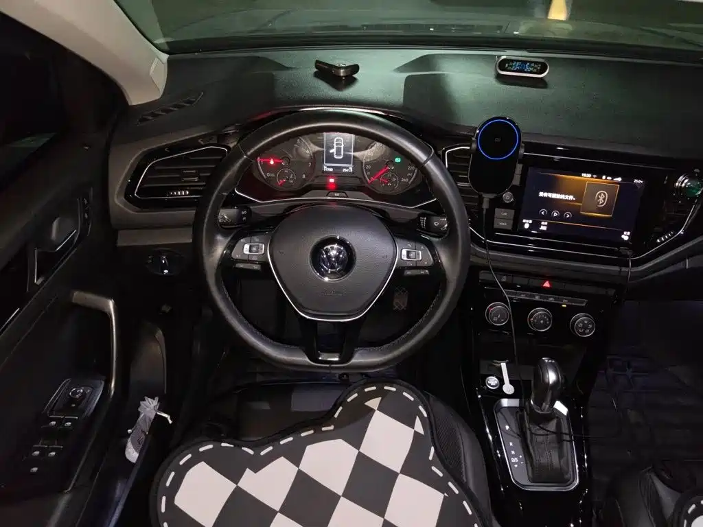 Photo 11 - Volkswagen T-ROC