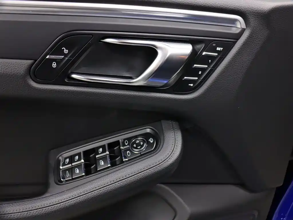 Porsche Macan 2017 Macan 2.0T фото 8