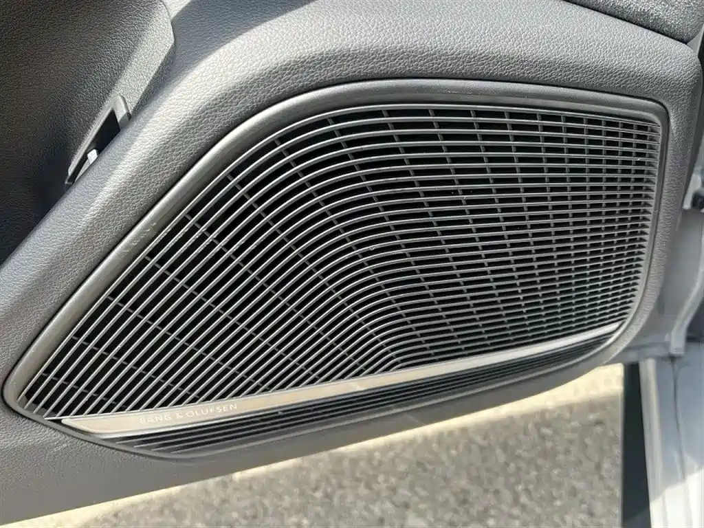 AUDI RS 4