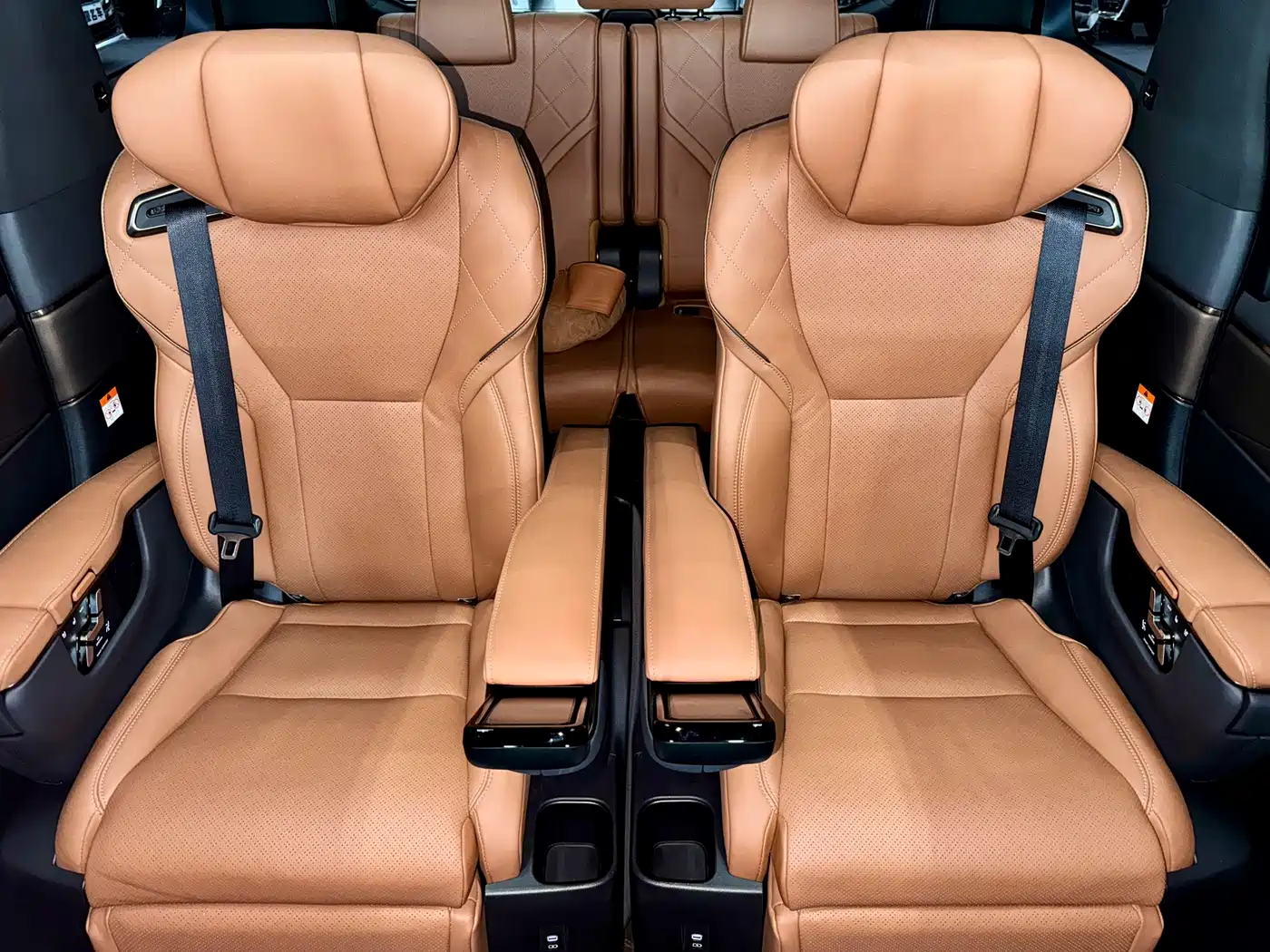 Toyota Vellfire 2024 Crown Hybrid 2.5L Executive Premium Edition фото 7
