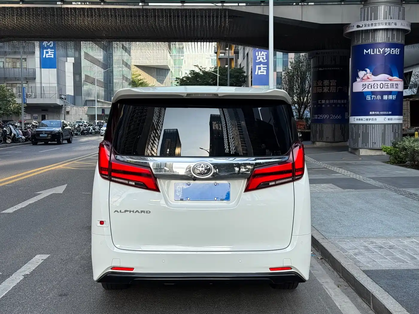 Toyota Alphard 2018 Facelift 3.5L Luxury Edition фото 21