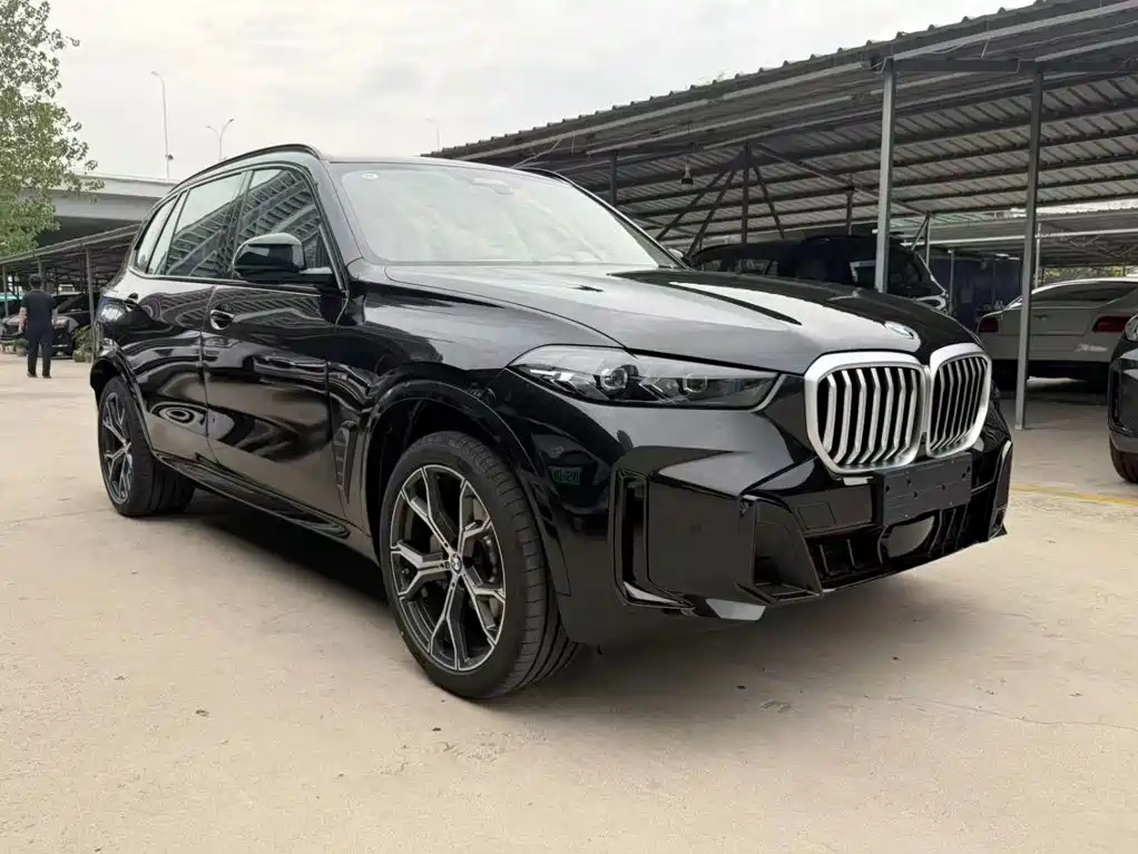 2026 BMW X5