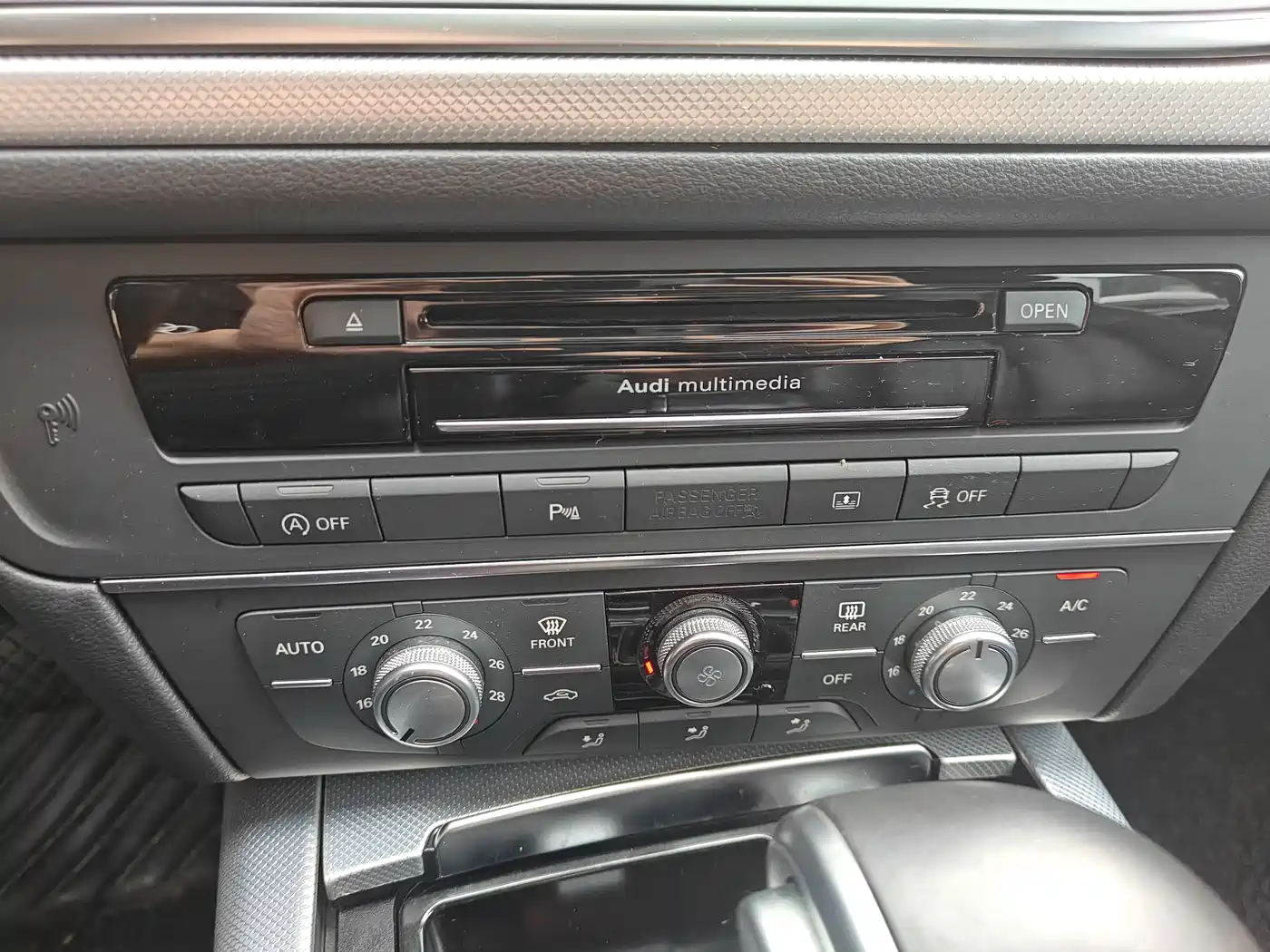 Audi A6L 2014 TFSI Standard фото 12