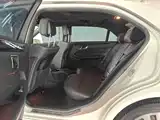 Фото 7 - Mercedes-Benz E-Class