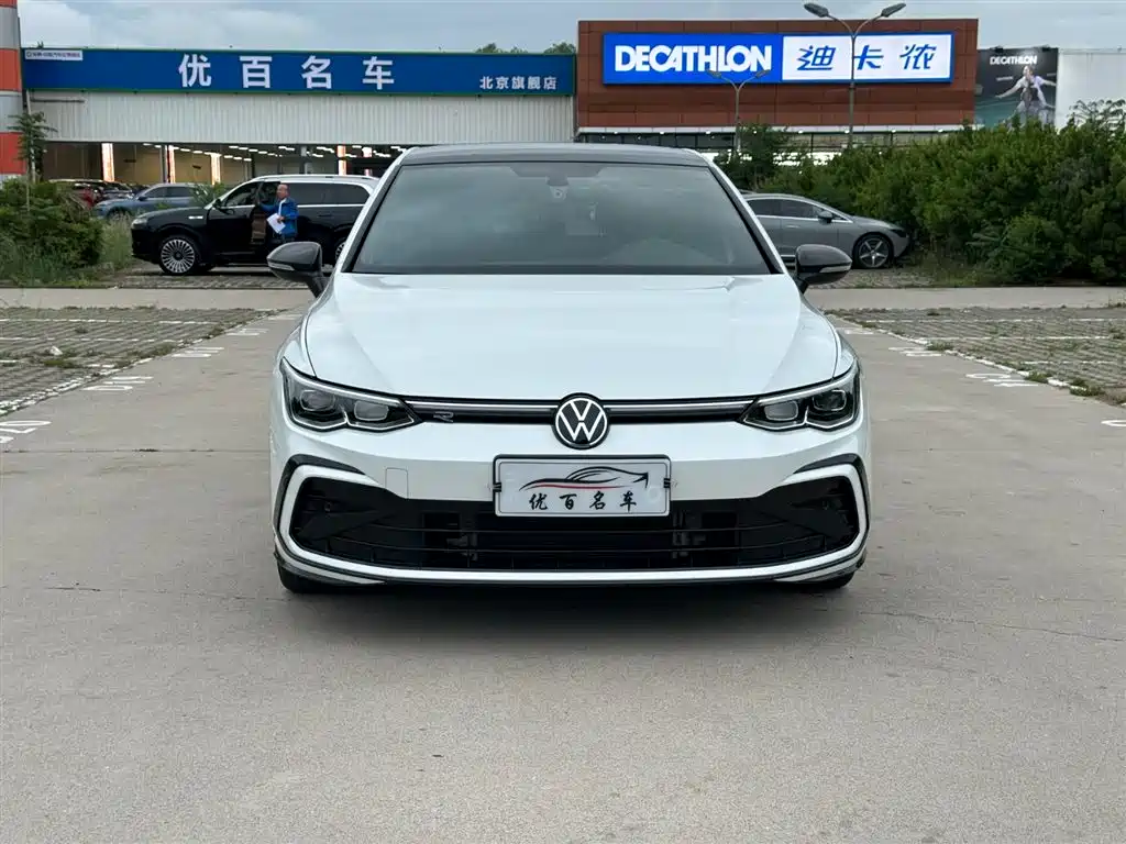 Volkswagen Golf 2023 280TSI DSG R-Line Lite фото 16