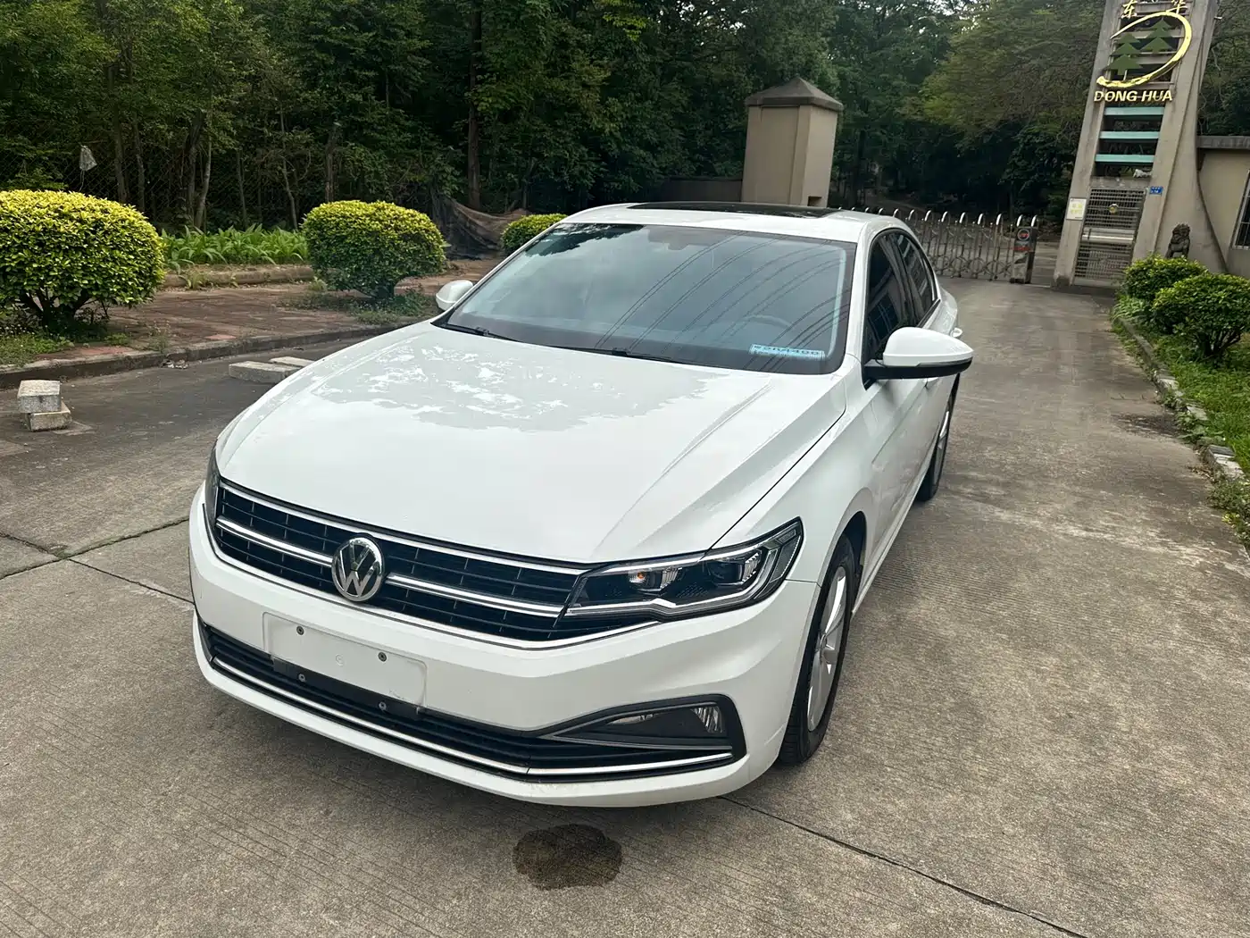 VOLKSWAGEN BORA