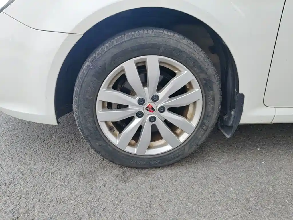 Roewe 350 2016 2015 Model 1.5L Manual Luxury Sunroof Edition