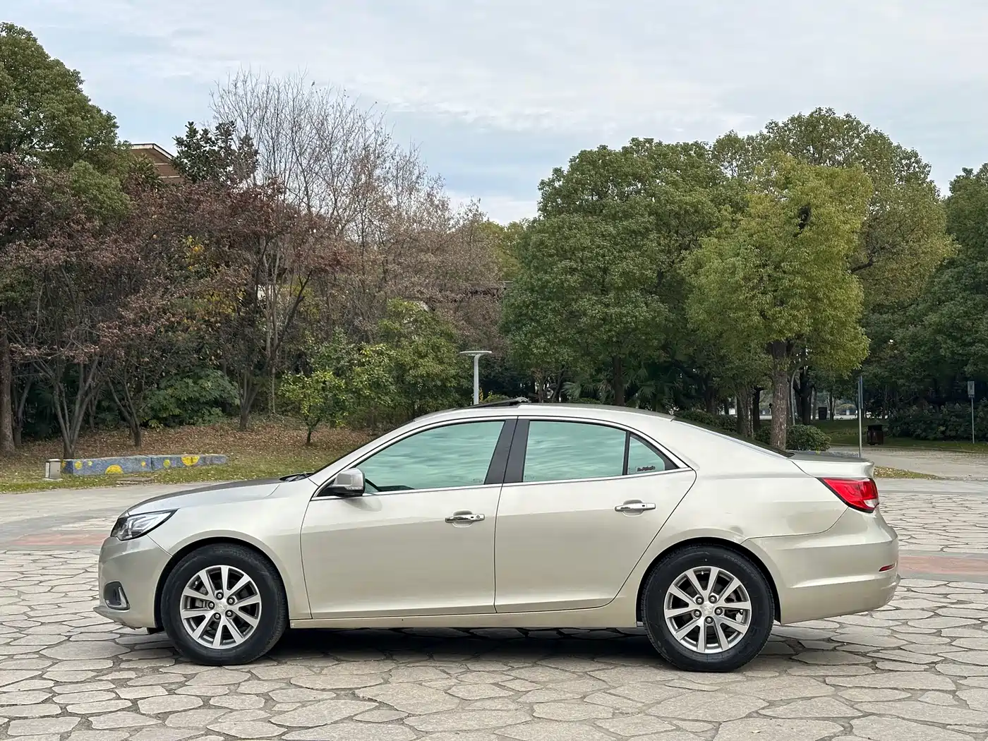 Chevrolet Malibu 2017 1.5T Automatic Luxury Edition фото 4
