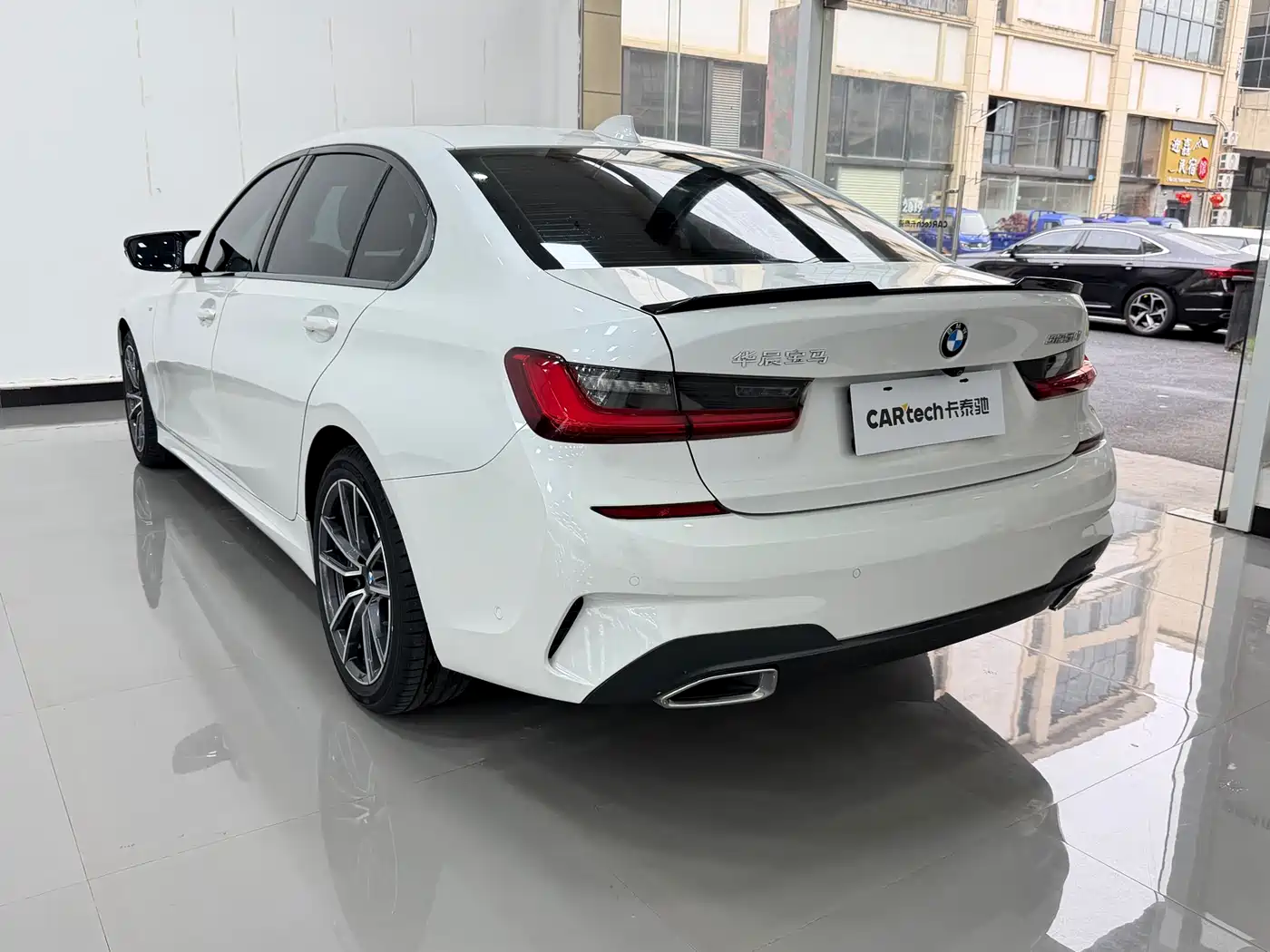 BMW 3 Series 2021 325Li M Sport Package фото 8