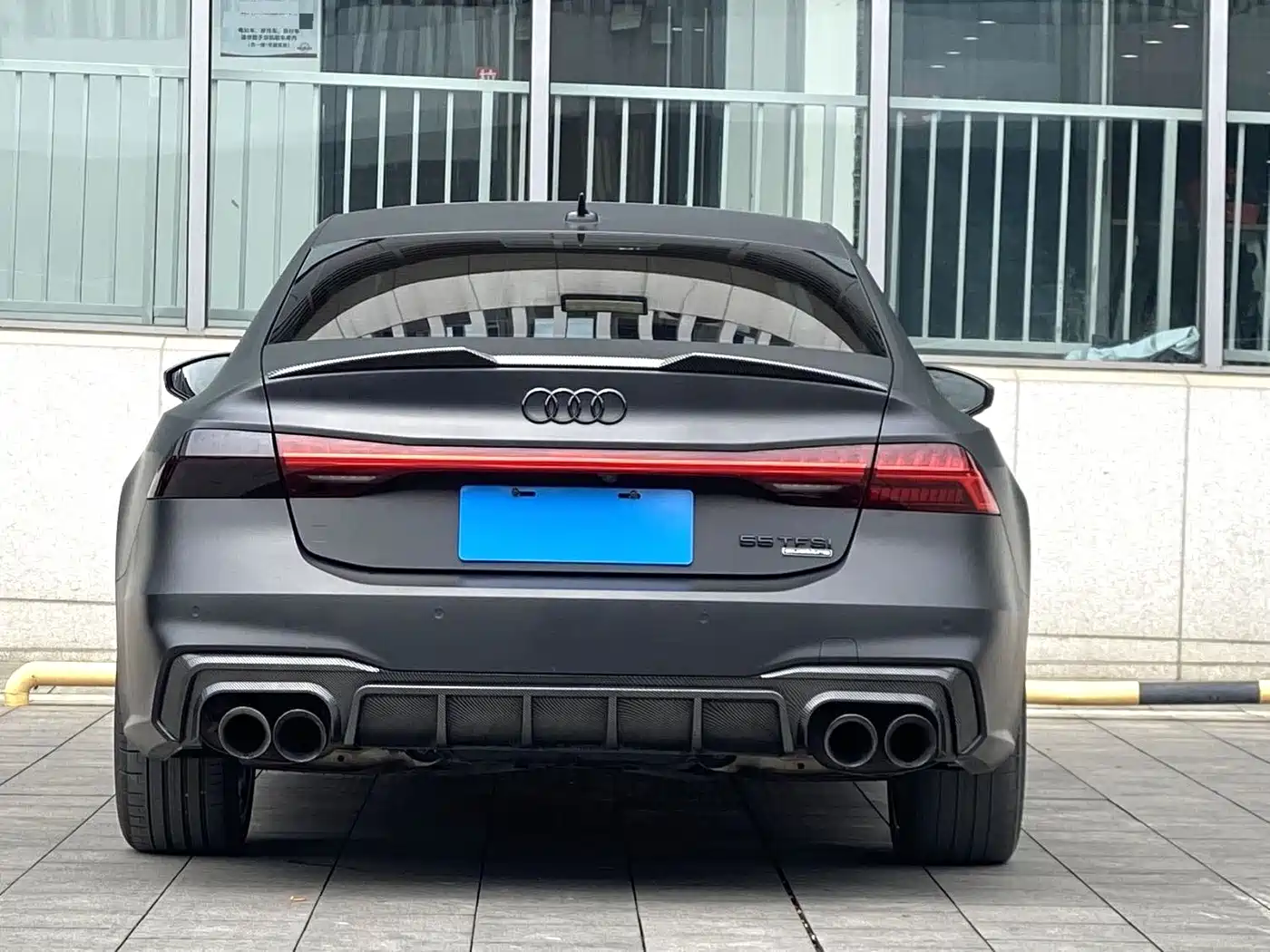 Audi A7L 2023 45 TFSI quattro S-line Black Warrior Edition фото 8