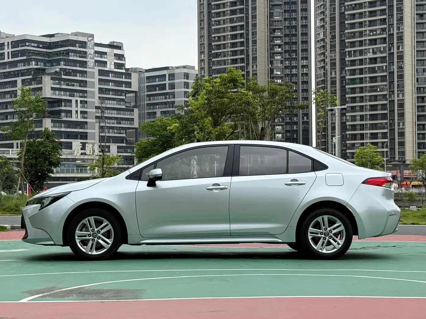 Toyota Levin 2021 185T CVT Luxury Edition фото 4