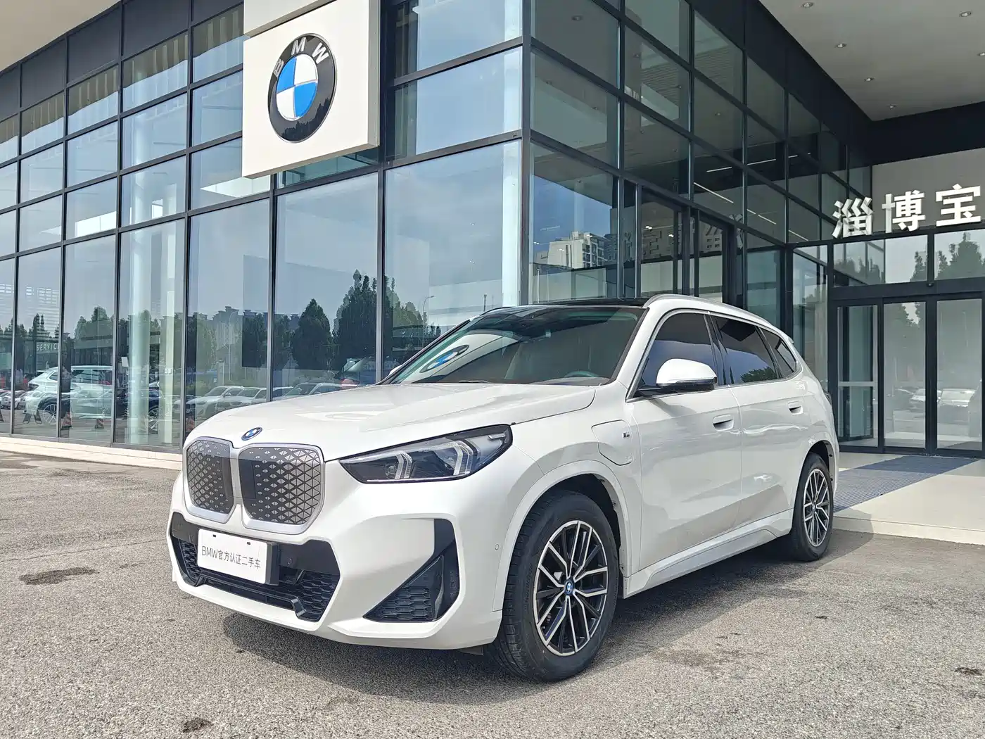 BMW iX1 2023 eDrive25L M Sport Package фото 2