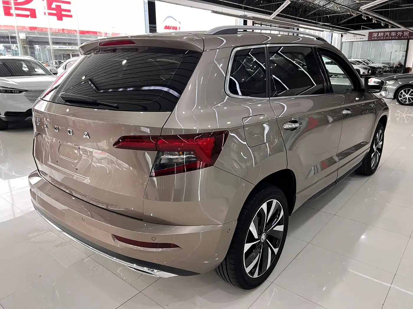 Škoda Karoq 2022 TSI280 Luxury Edition фото 12