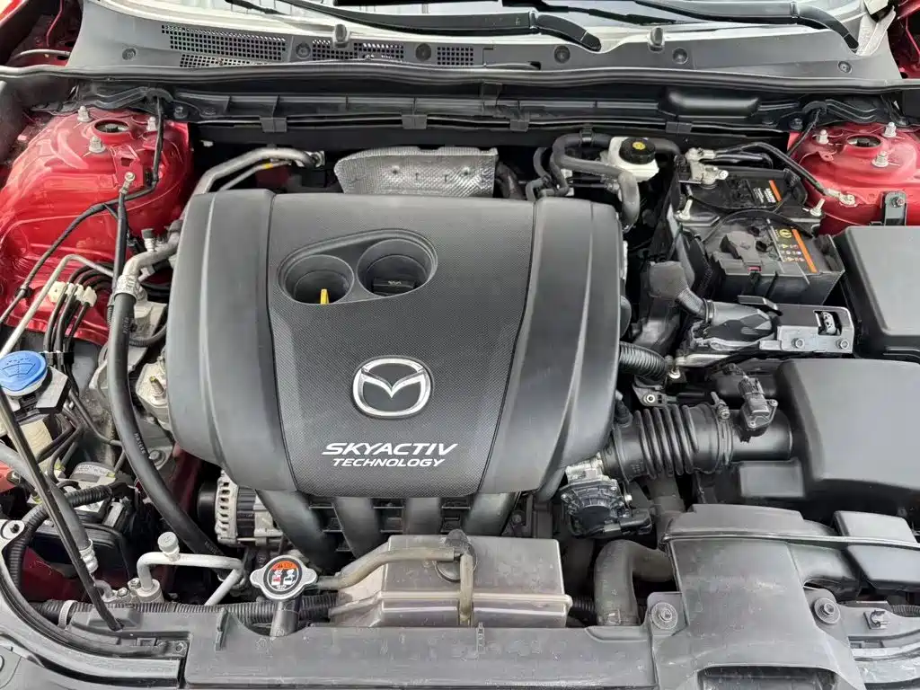 Photo 11 - Mazda CX-4