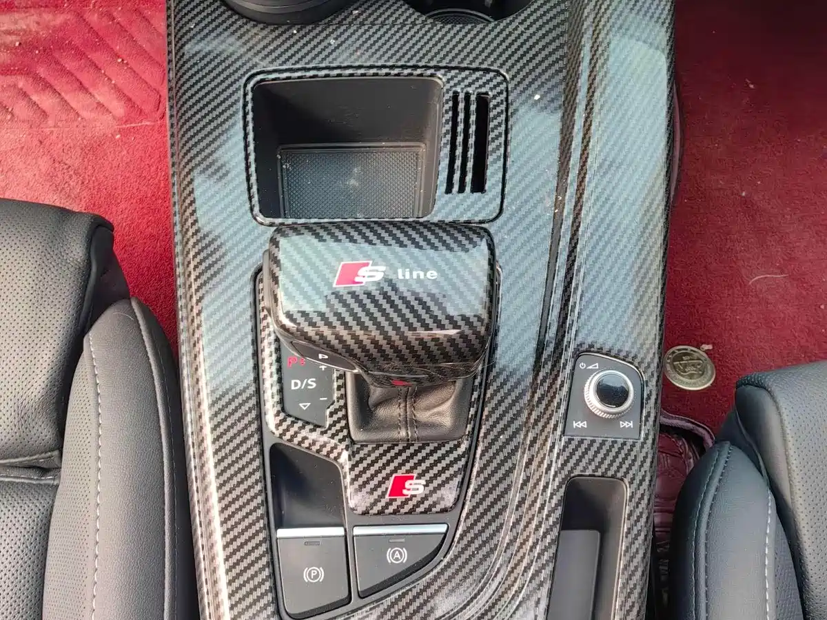 Audi A4L 2022 40 TFSI Luxury Dynamic фото 9