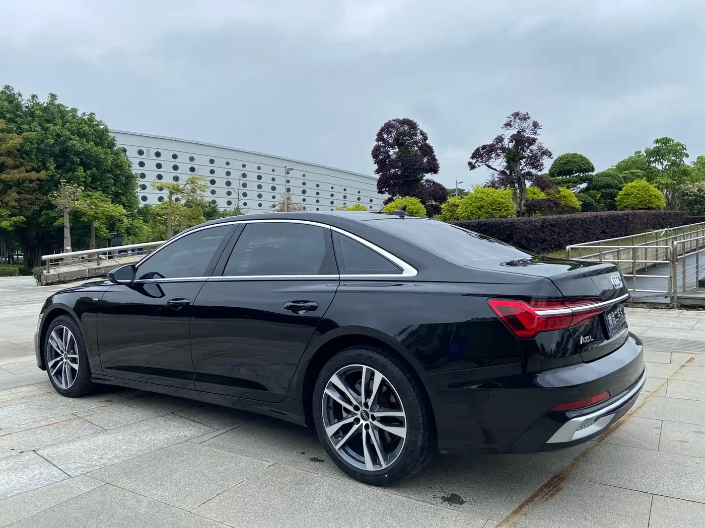 Audi A6L 2022 40 TFSI Luxury Dynamic фото 4