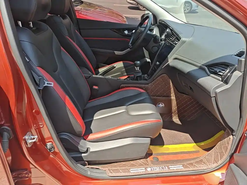 Venucia D60 2018 2018 1.6L Manual Smart Elite Edition