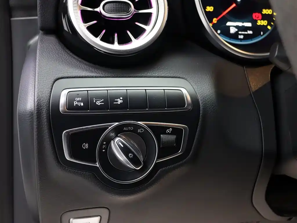 Mercedes-Benz C-Class AMG 2021 AMG C 63 Coupe фото 11