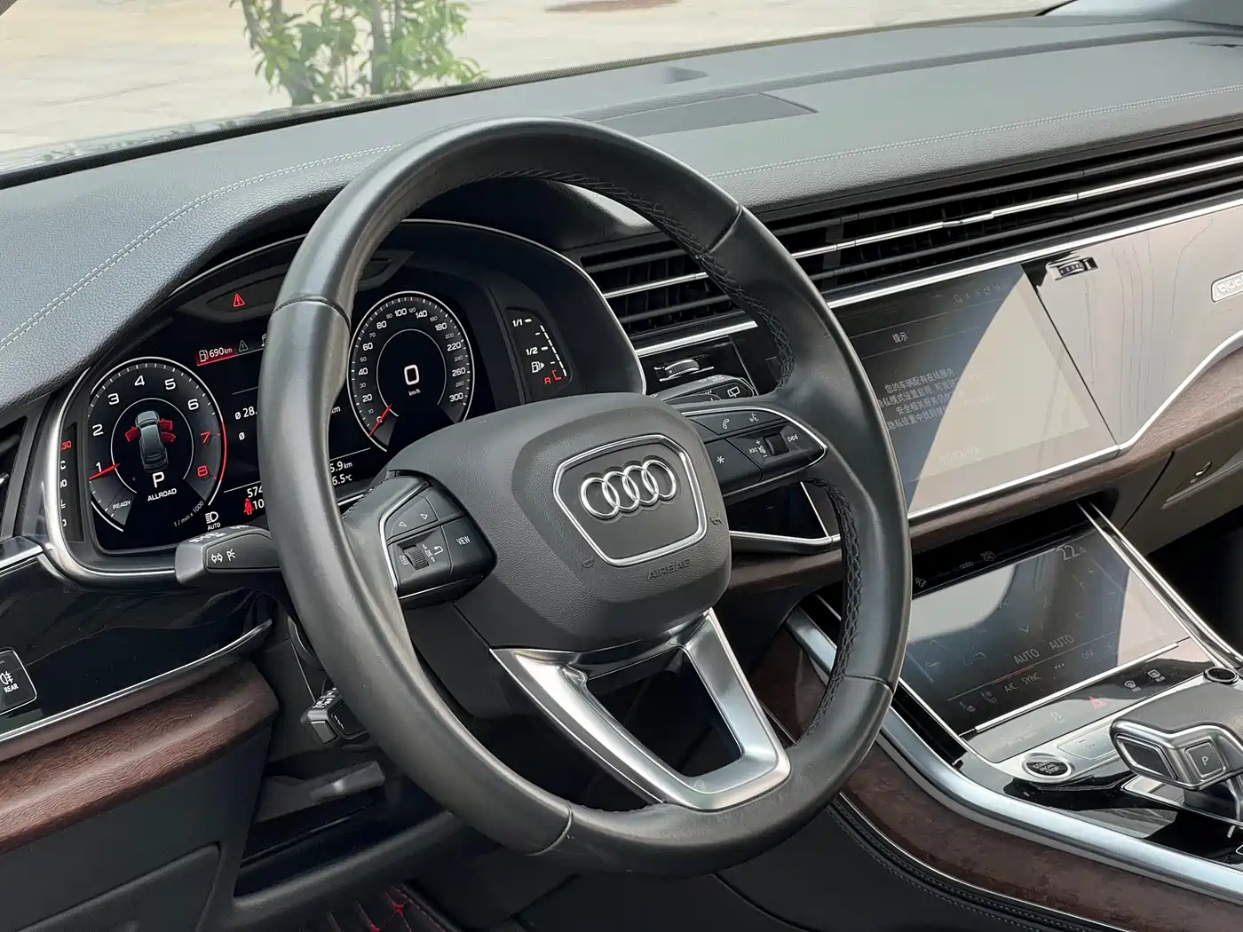 AUDI Q7