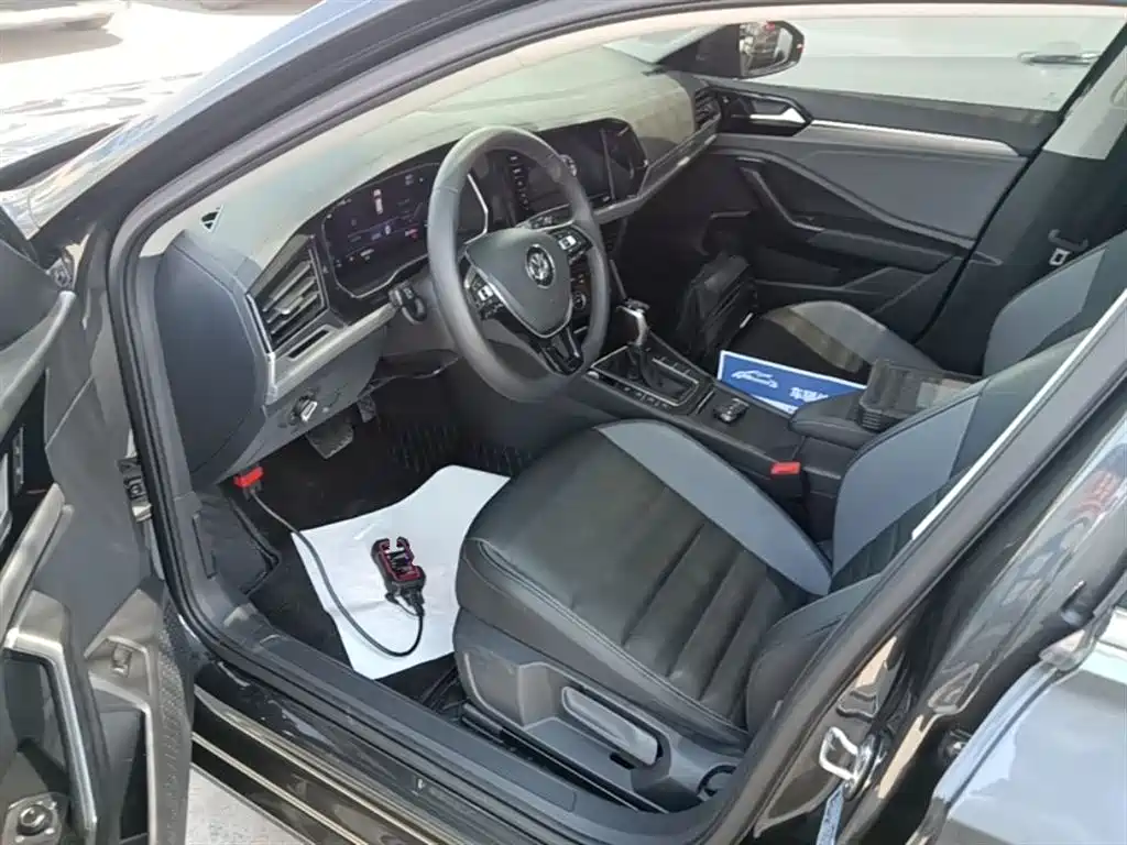 Volkswagen Sagitar 2021 280TSI DSG Surpassing Edition фото 15