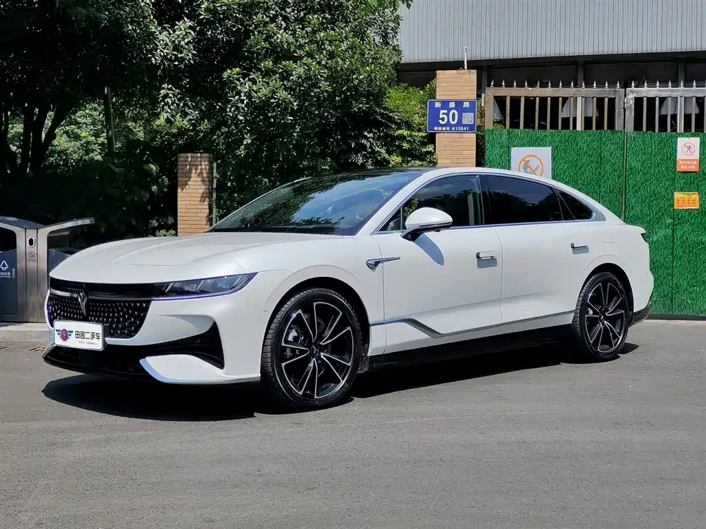 Voyah Auto VOYAH Zhuiguang 2024 PHEV AWD Ultra Long Range Flagship