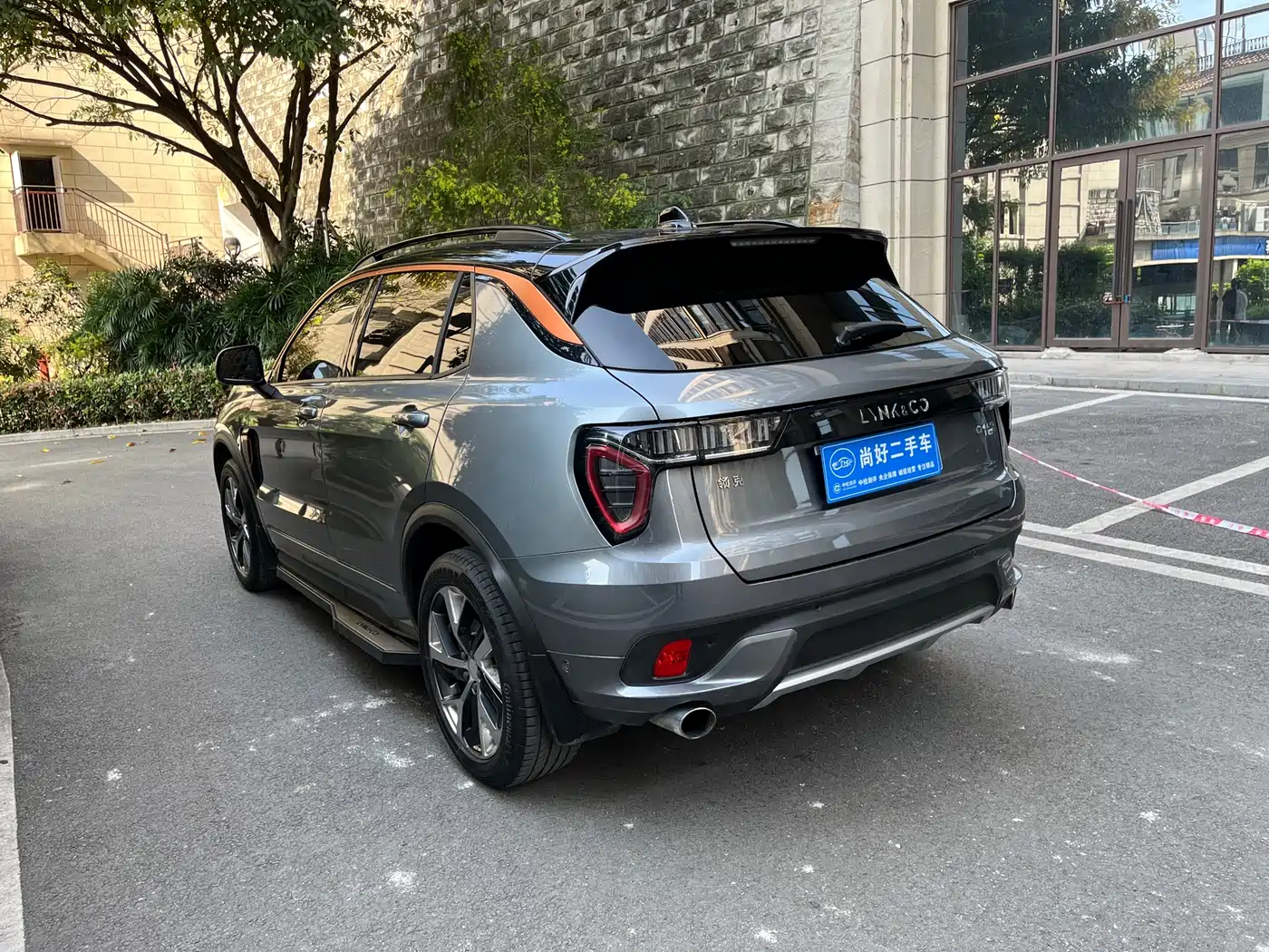 Lynk & Co 01 2017 2.0T AWD Pro фото 5