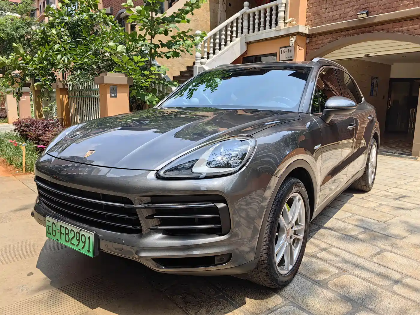Porsche Cayenne New Energy 2022 Cayenne E-Hybrid 2.0T Platinum Edition
