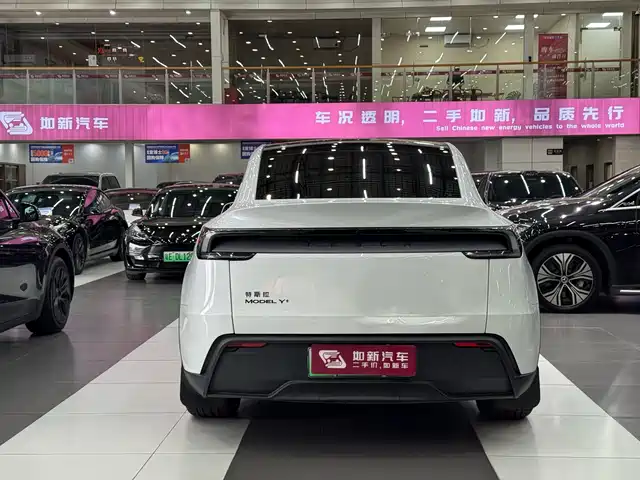 Tesla Model Y 2026 Facelift Long Range Rear-Wheel Drive — фото 4
