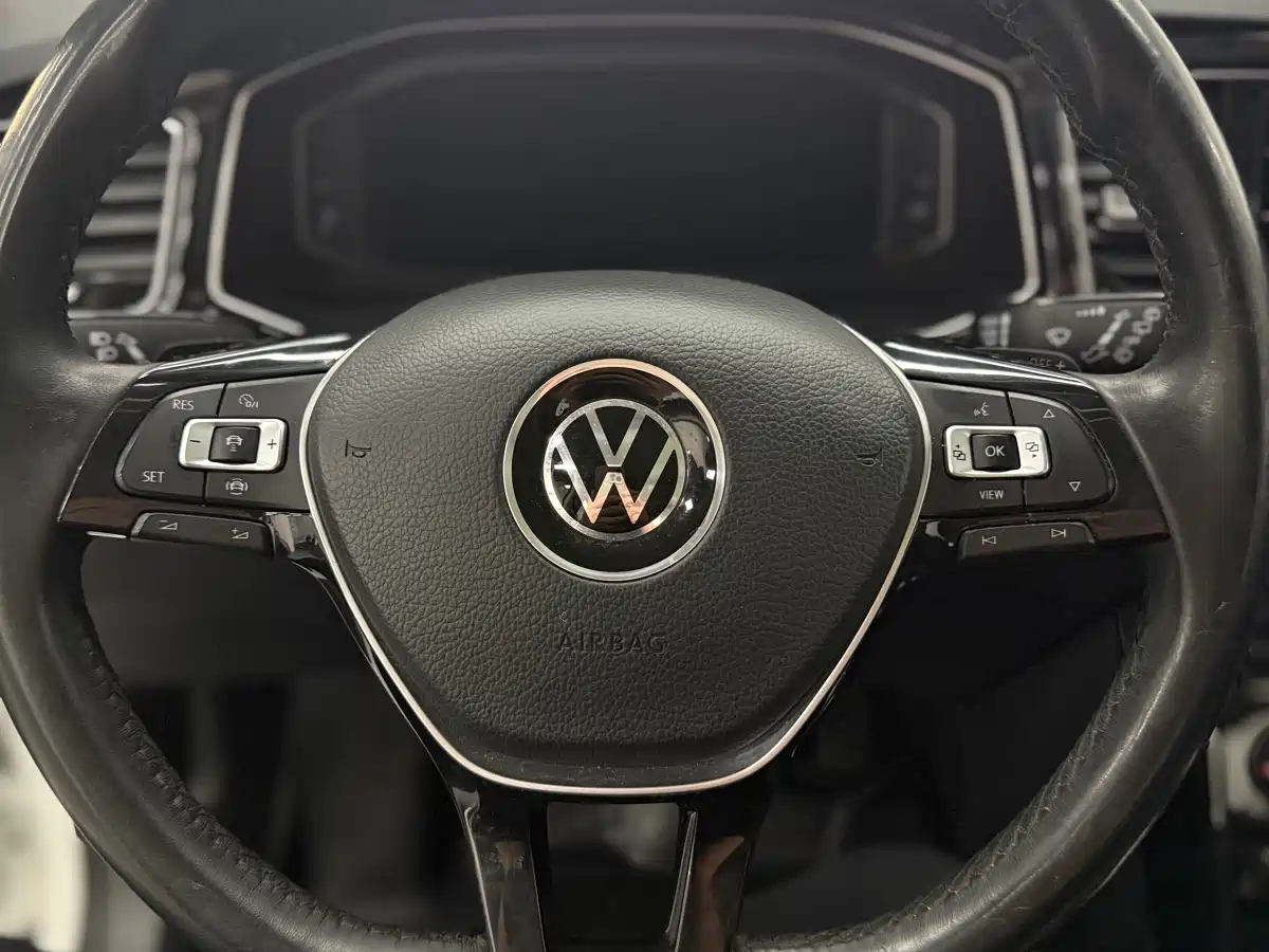 Volkswagen T-ROC 2022 280TSI DSG 2WD Comfort PLUS фото 12