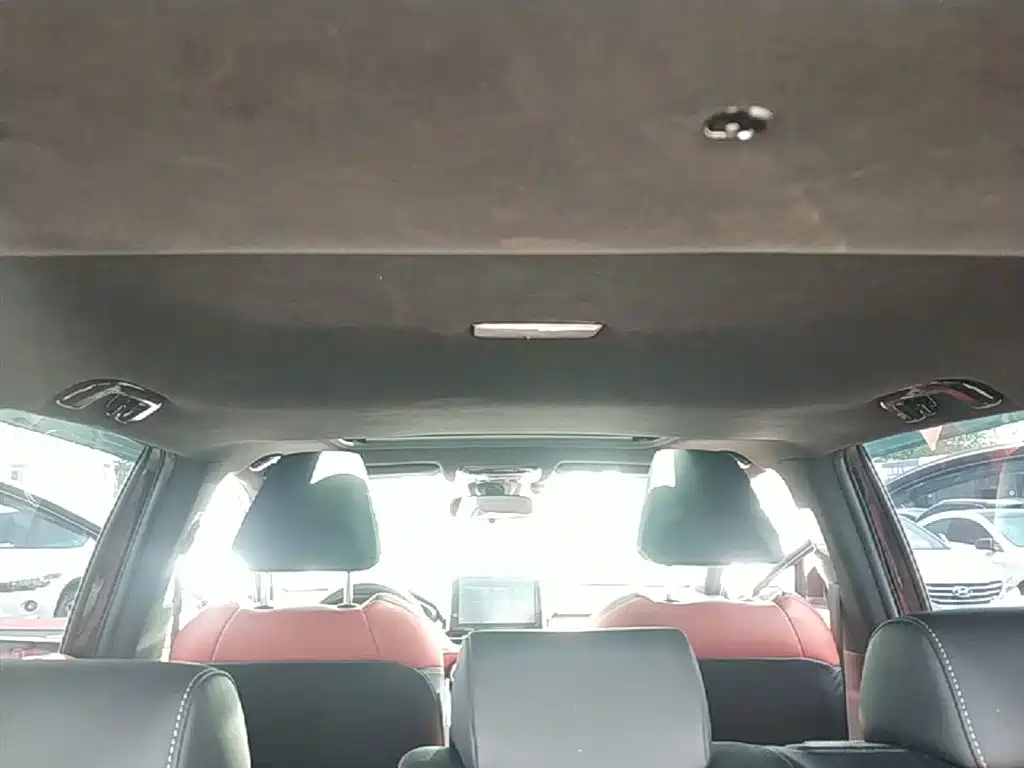 Toyota RAV4 Rongfang 2021 Hybrid 2.5L E-CVT AWD Elite PLUS Edition фото 18