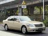 Фото 10 - Lexus LS