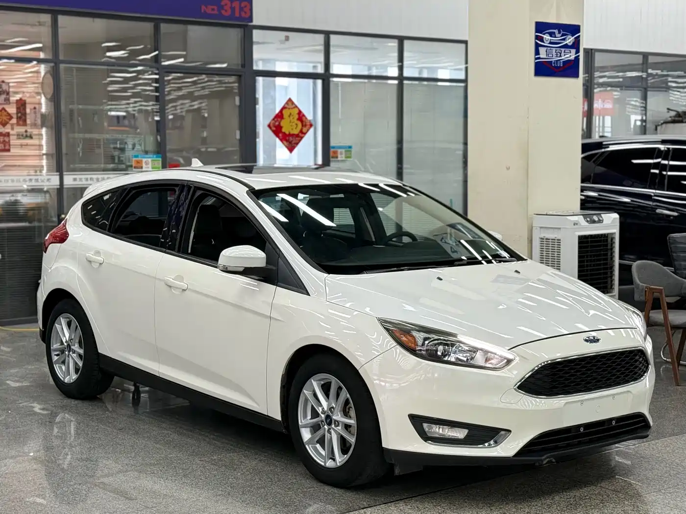 Ford Focus 2018 2017 Hatchback EcoBoost 125 Auto Super Fashion Smart Edition