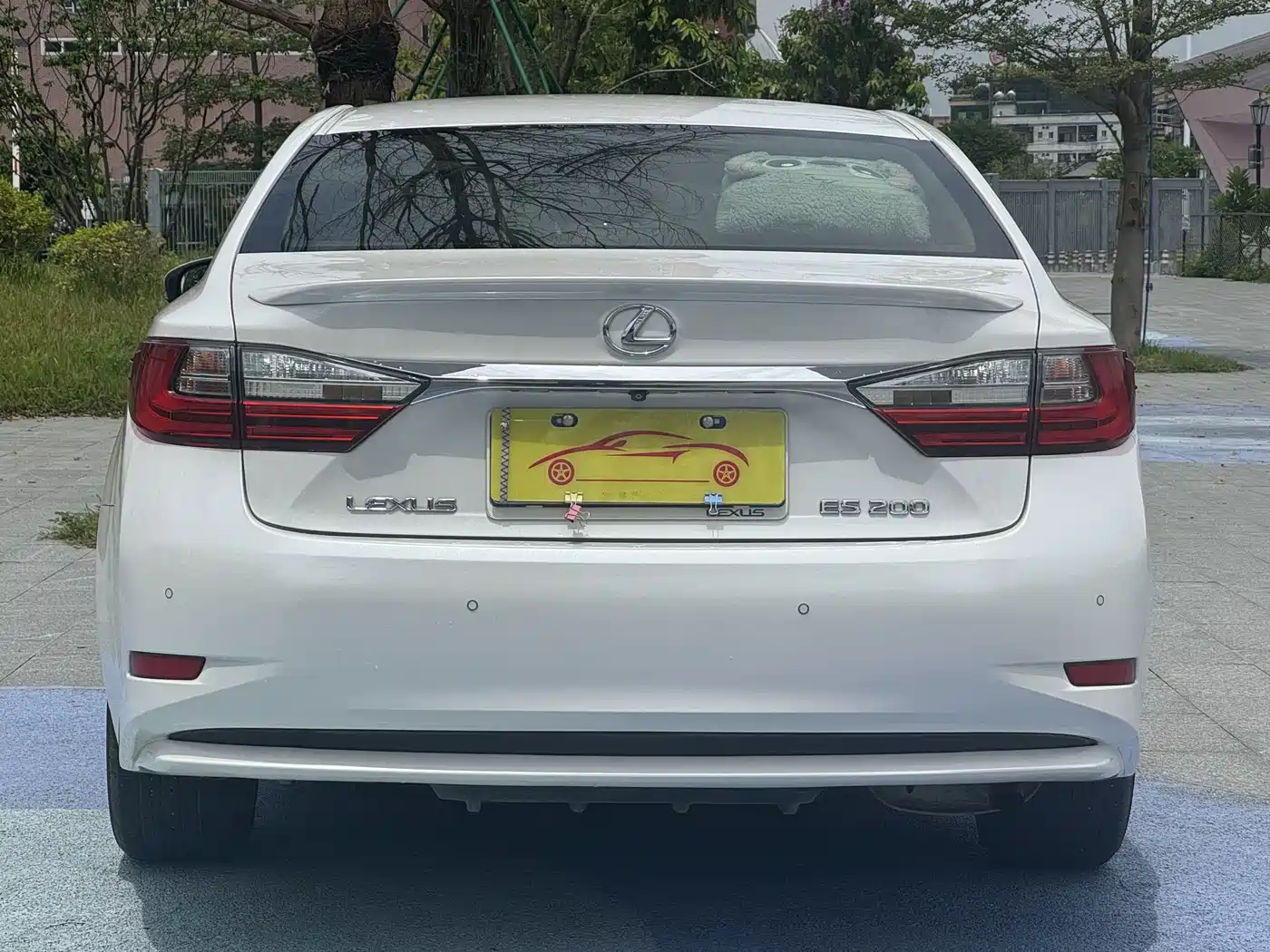 Фото 5 - Lexus ES