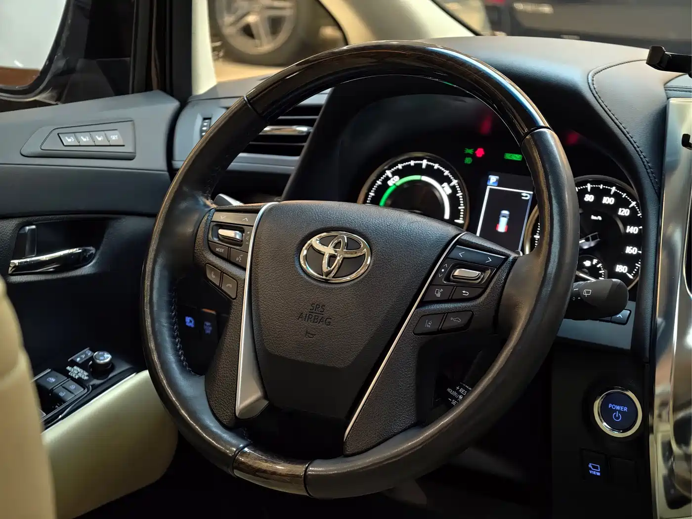 Toyota Alphard 2021 Hybrid 2.5L Premium фото 23