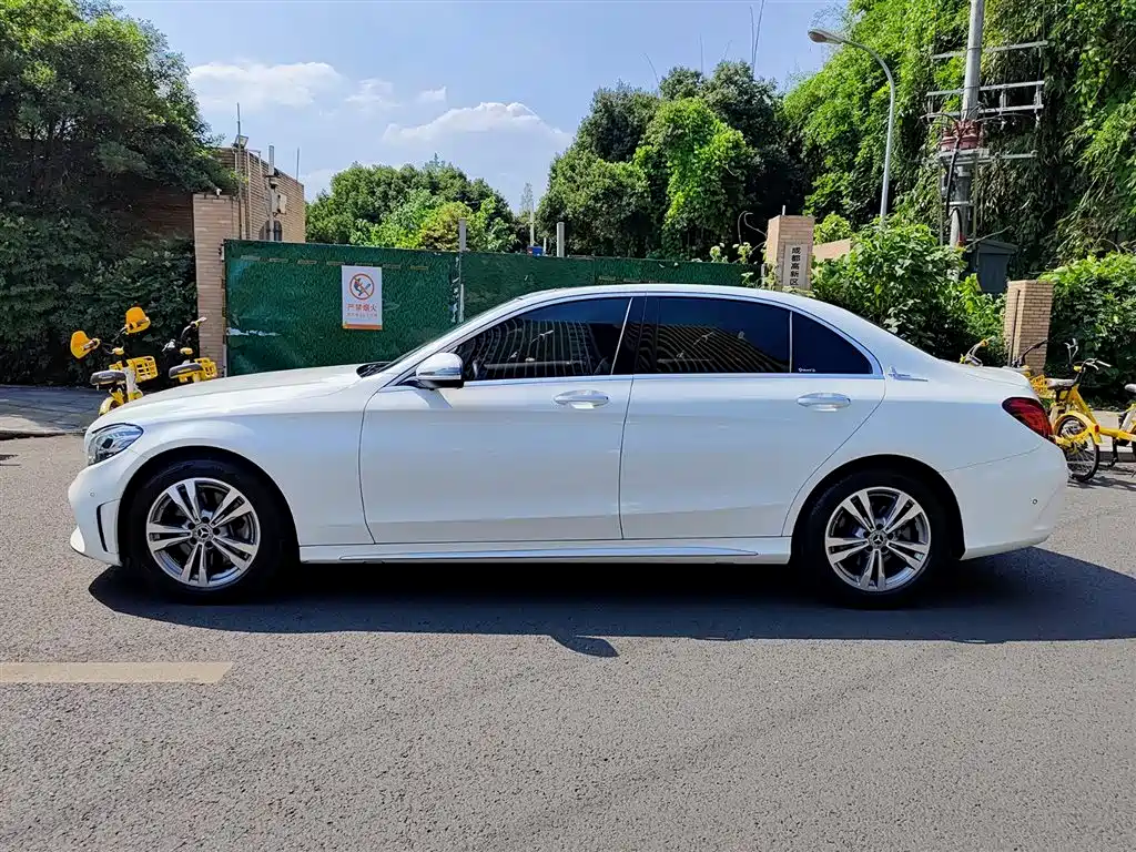 Mercedes-Benz C-Class 2021 C 200 L Fashion Sport Edition фото 3