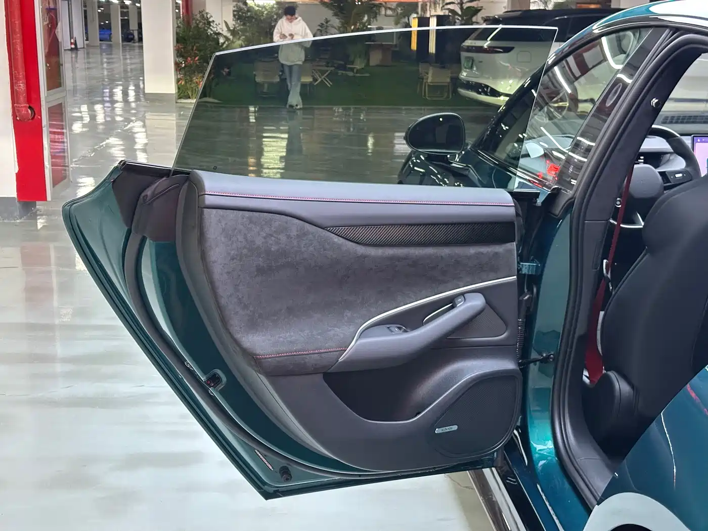 XIAOMI CAR XIAOMI SU7 ULTRA