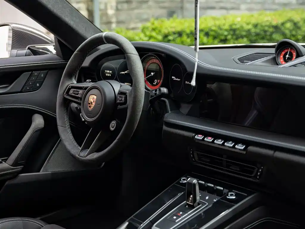 Porsche 911 2023 Dakar 3.0T фото 10