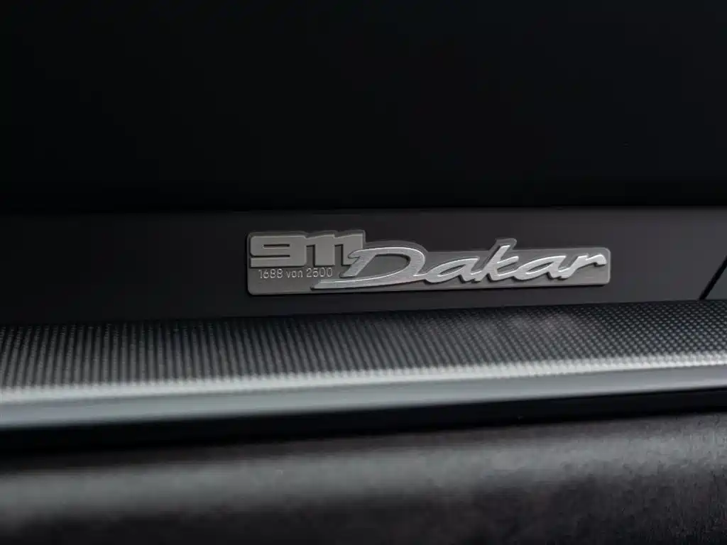 Porsche 911 2023 Dakar 3.0T фото 16