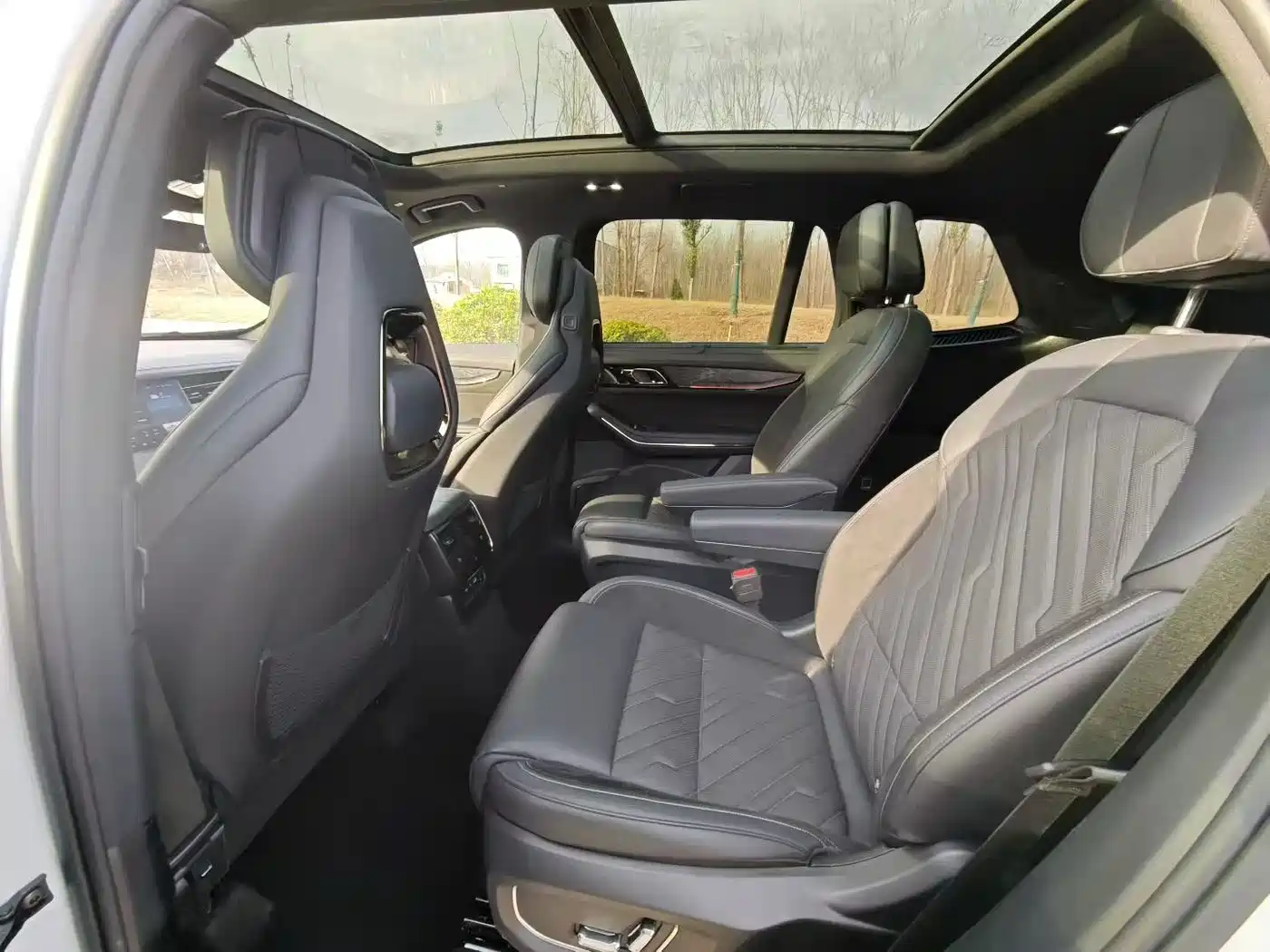 Lynk & Co 09 EM-P 2021 2.0T PHEV Halo 6-seater фото 6