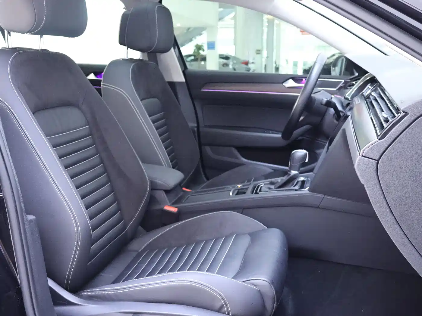 Volkswagen Magotan 2023 2 Million Units Anniversary Edition 330TSI DSG Leading Type фото 16