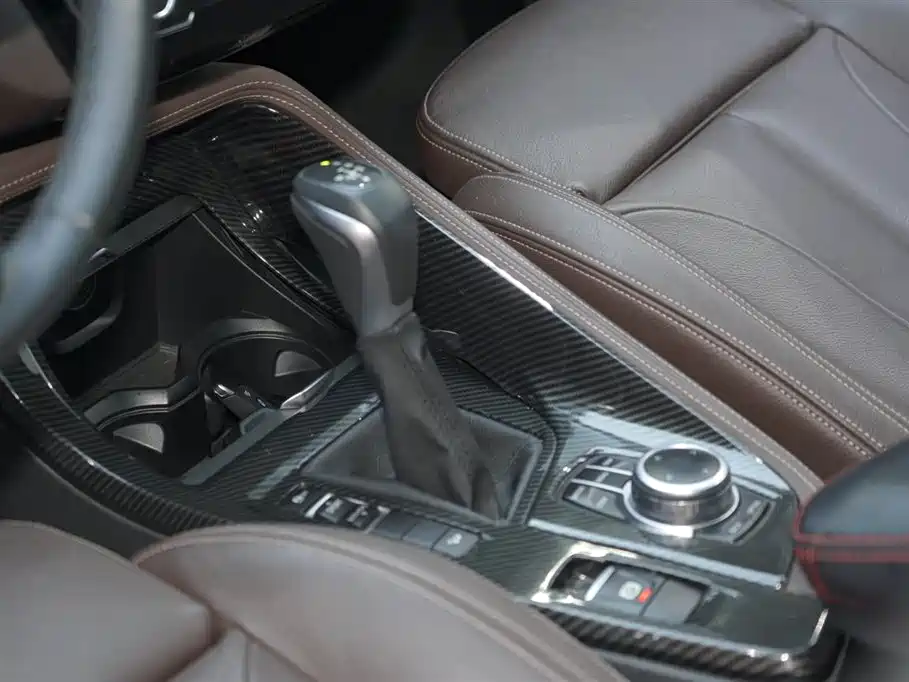 BMW X1 2019 xDrive20Li Premium Model фото 14