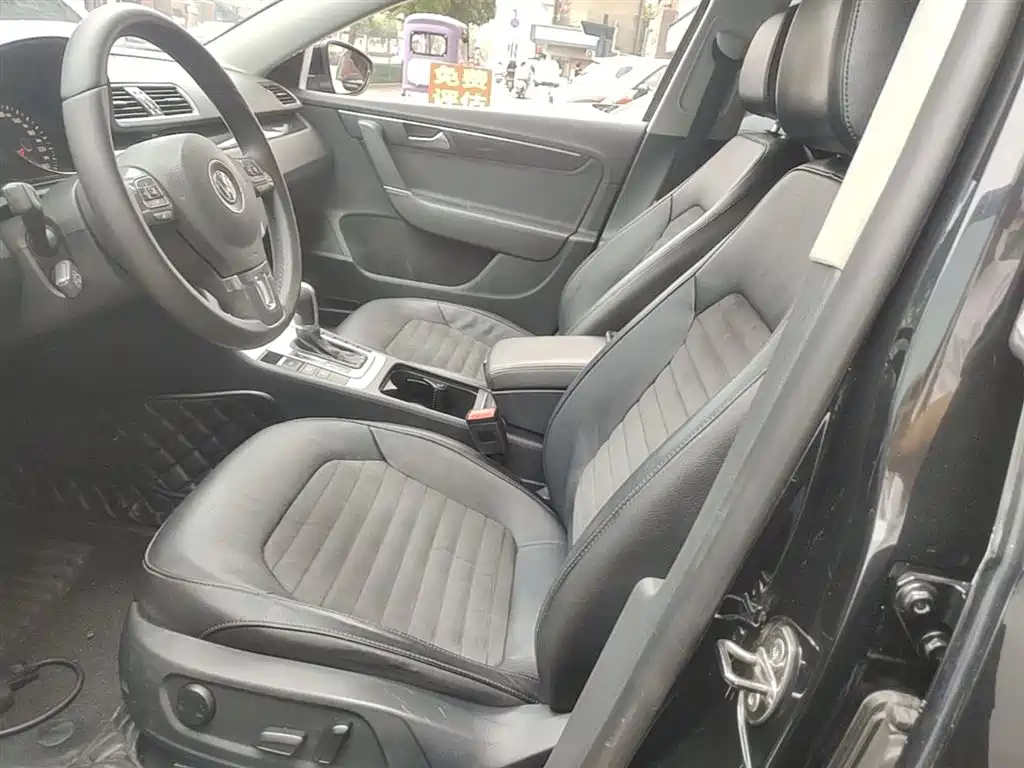 Volkswagen Magotan 2015 1.8TSI Luxury фото 15