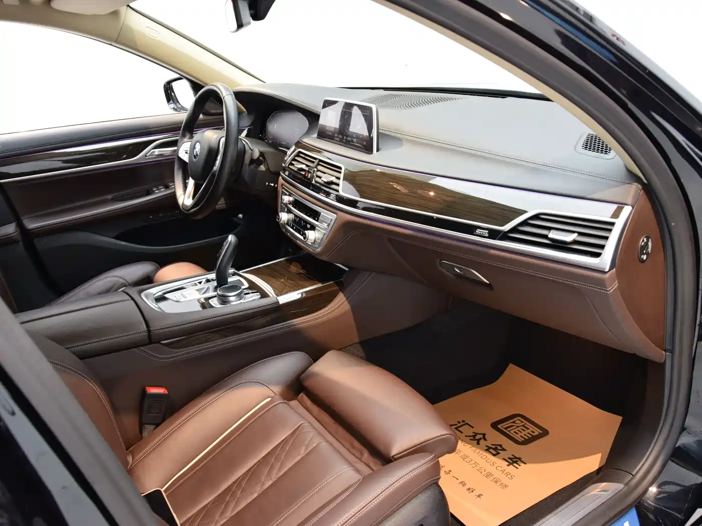 BMW 7 Series 2021 Model 730Li Luxury Package фото 24