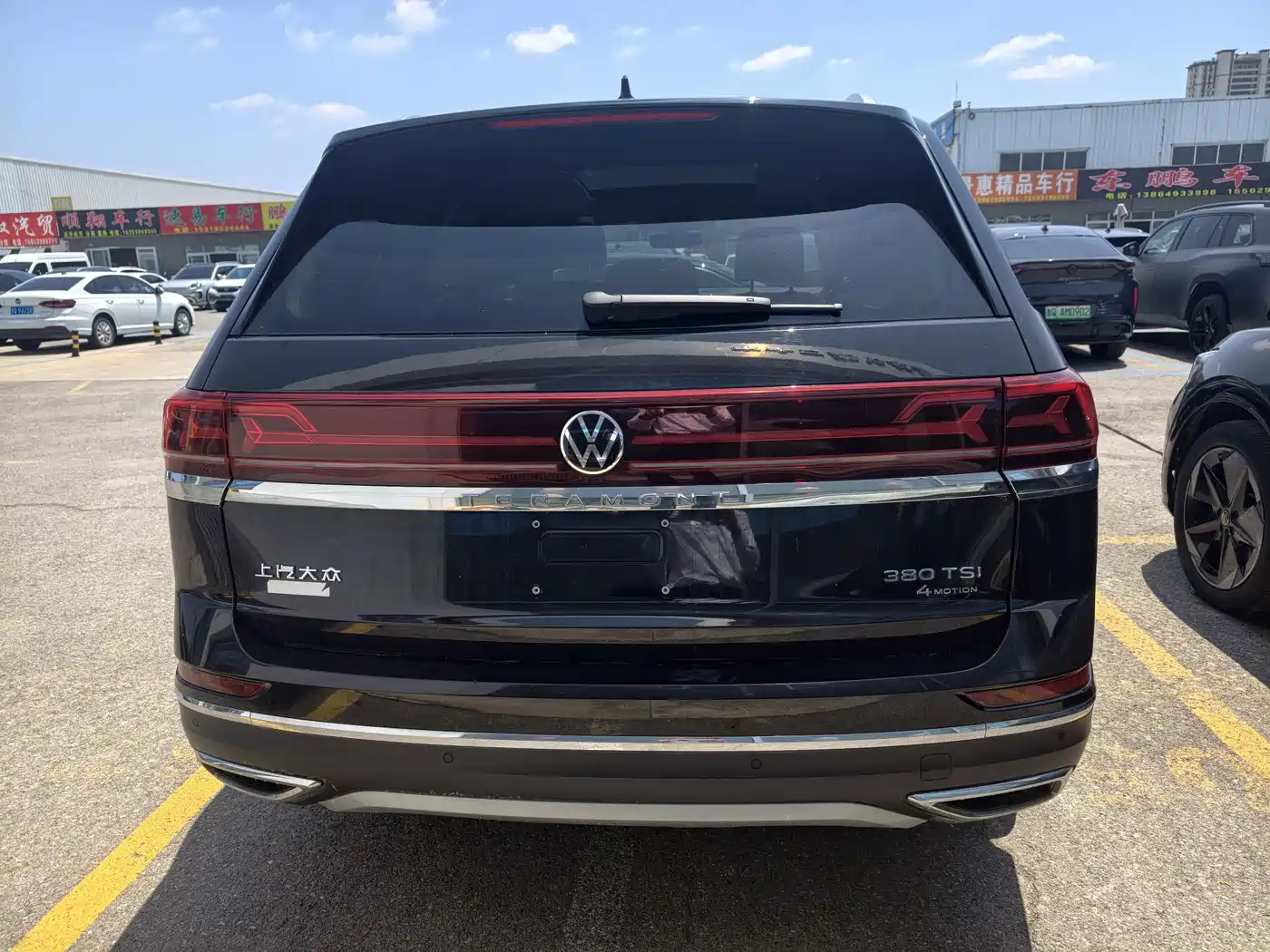 Volkswagen Teramont 2024 380TSI 4WD Dragon Auspicious Edition фото 9